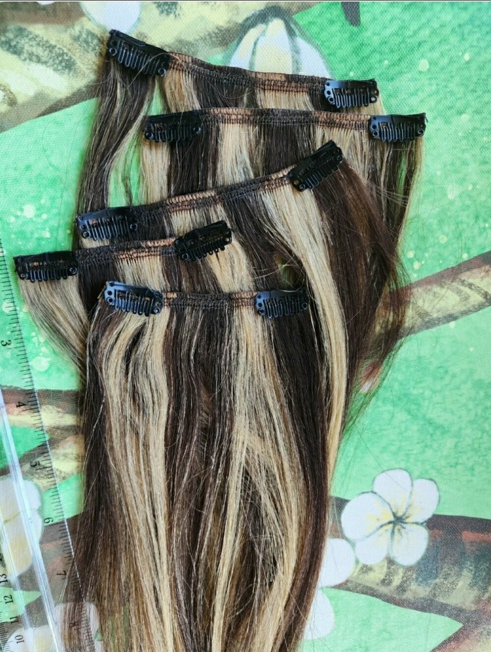 🆕️ 12 inch Dark And HONEY Brown 🤎 Brand New 🤎 Clip in Hair Extensions 🌱 5 Pc